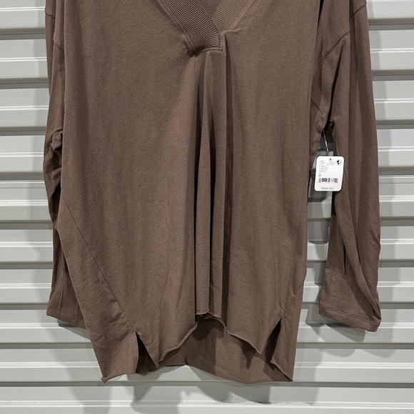 FP Movement by Free People Brown Taupe V-Neck Pleated Tunic - Picture 4 of 6